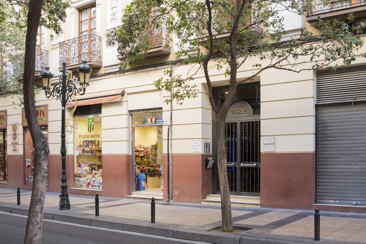 Apartamentos Sabinas Don Jaime ซาราโกซา ภายนอก รูปภาพ